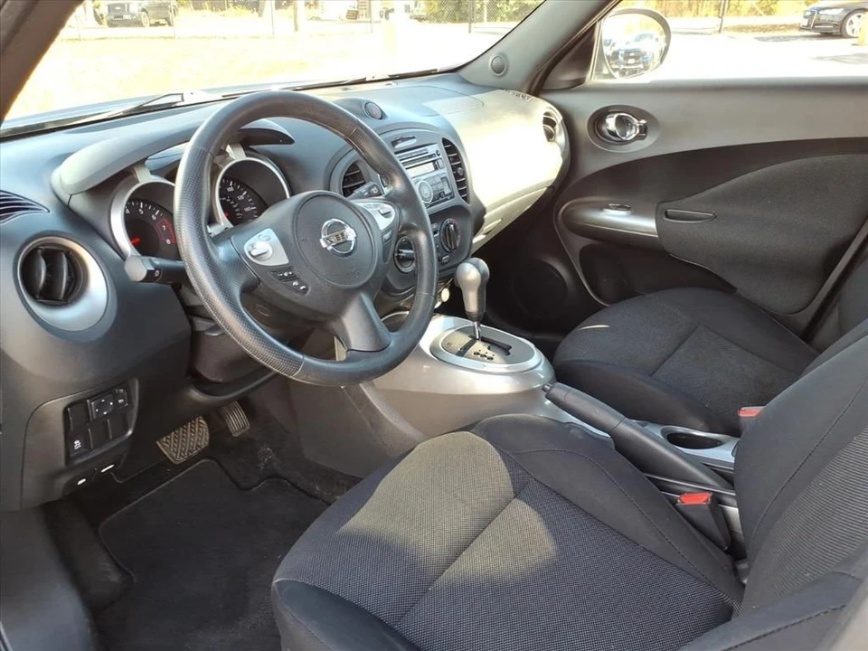 2013 Nissan Juke - Image 8 of 12