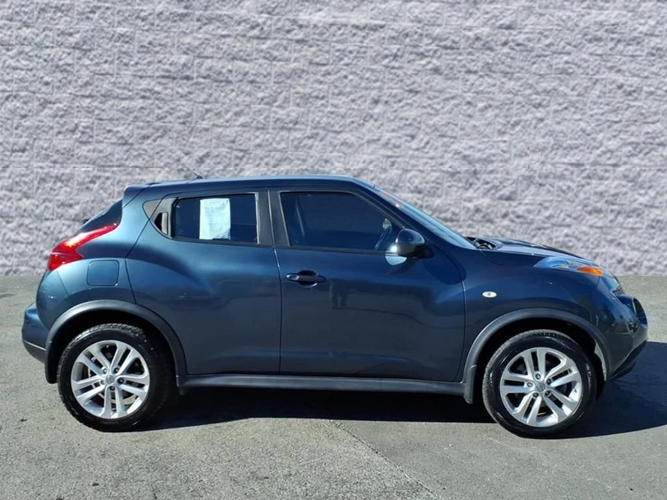 2013 Nissan Juke - Image 2 of 12