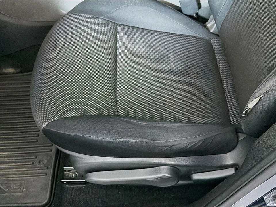 2013 Nissan Juke - Image 19 of 21