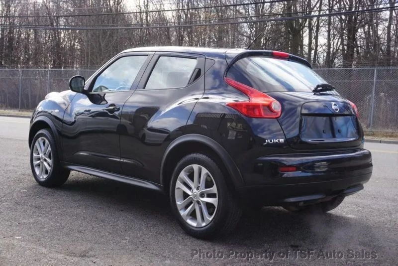 2013 Nissan Juke - Image 5 of 12