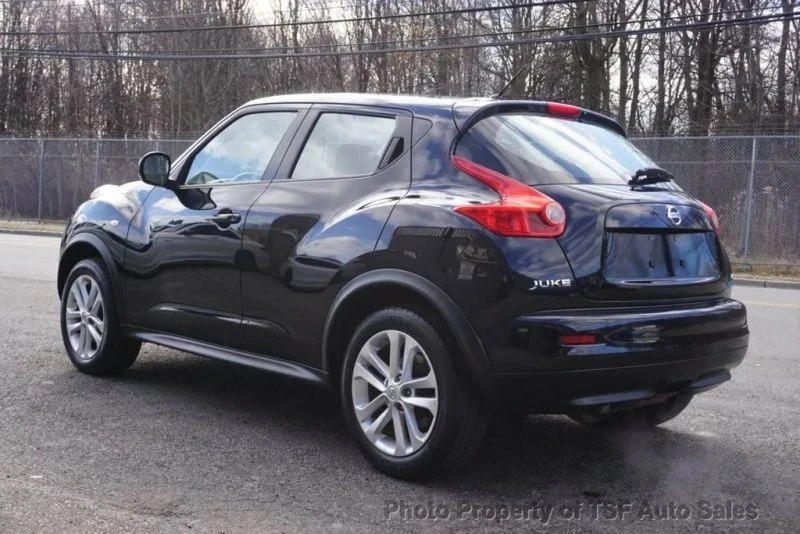 2013 Nissan Juke - Image 5 of 12