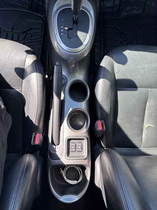 2013 Nissan Juke - Image 14 of 19