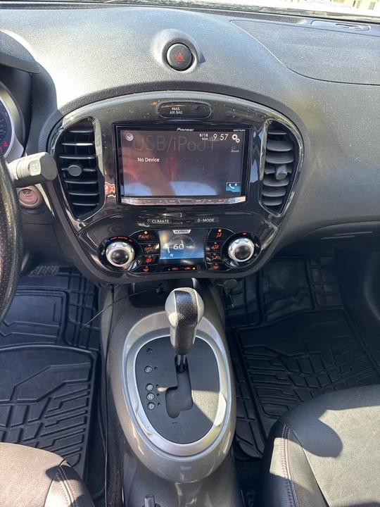2013 Nissan Juke - Image 13 of 19