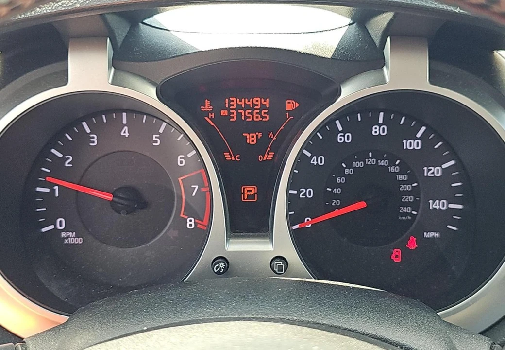 2013 Nissan Juke - Image 15 of 18