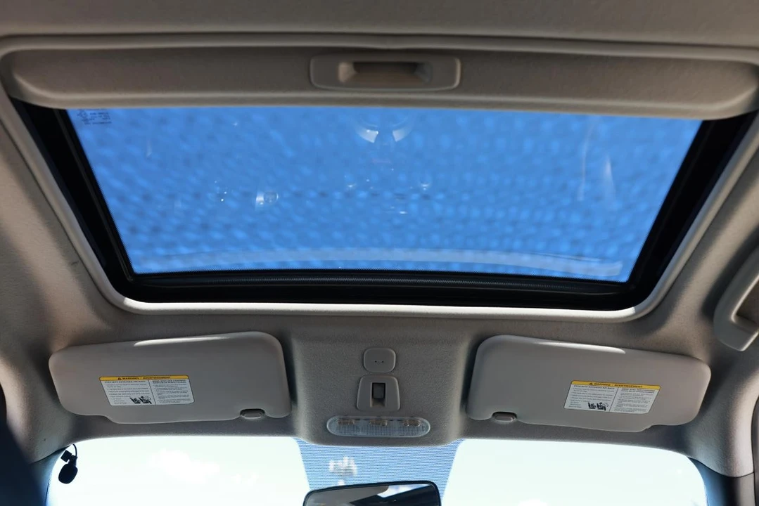 2013 Nissan Juke - Image 23 of 31