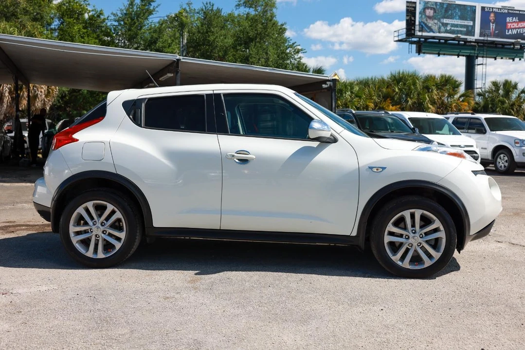 2013 Nissan Juke - Image 13 of 31