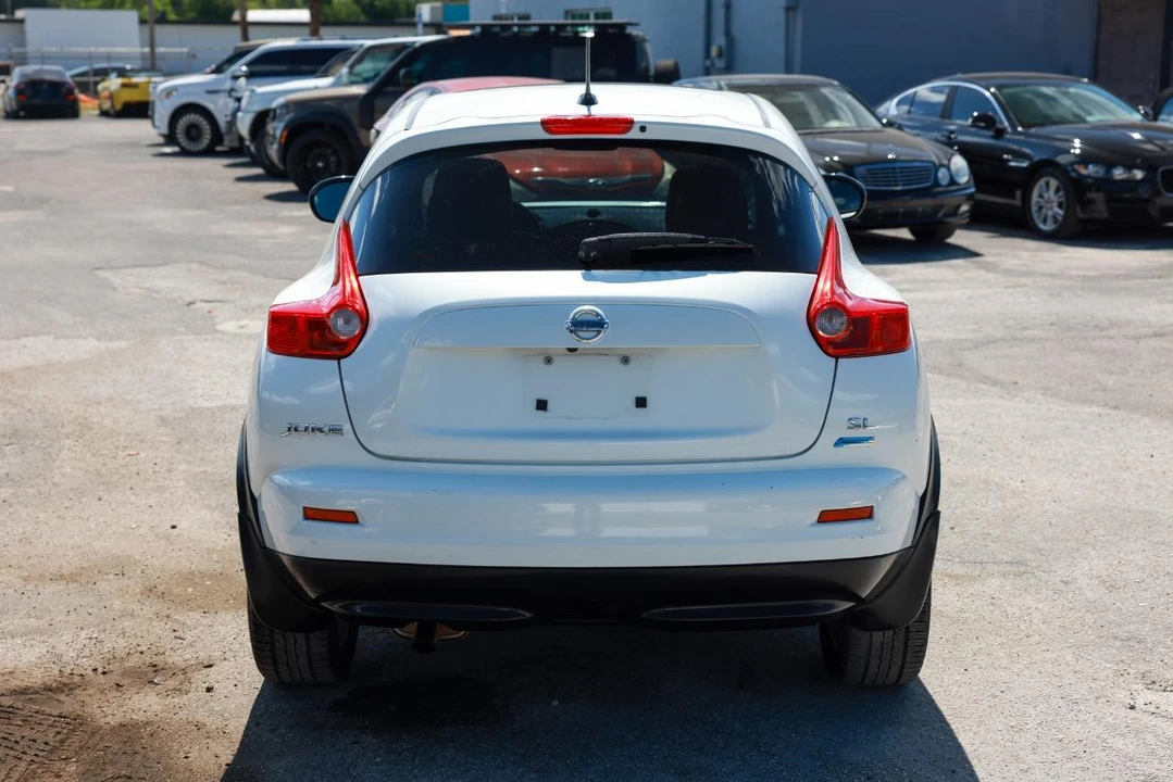 2013 Nissan Juke - Image 9 of 31