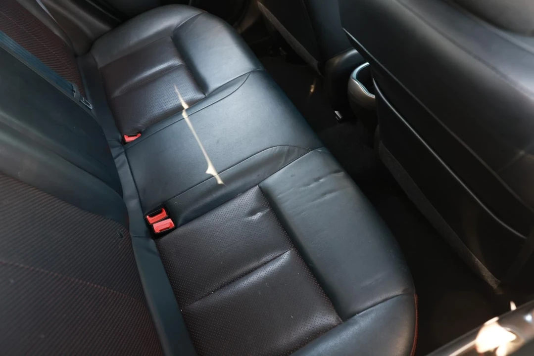 2013 Nissan Juke - Image 12 of 31
