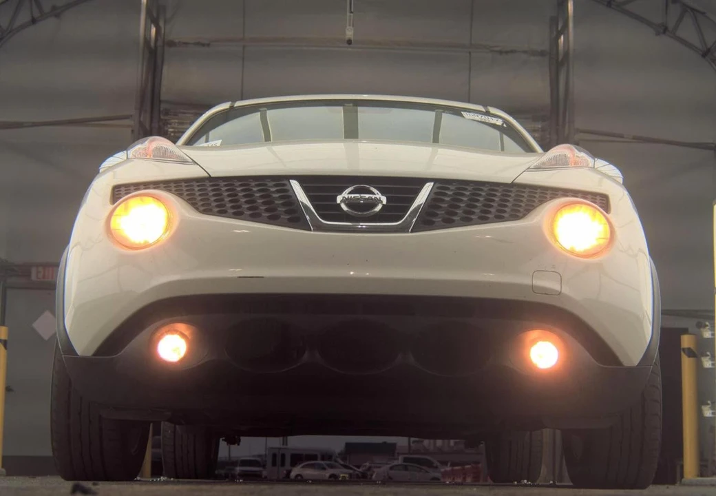2013 Nissan Juke - Image 3 of 18