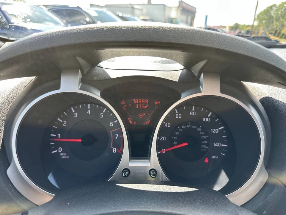 2013 Nissan Juke - Image 19 of 21