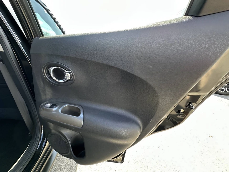 2013 Nissan Juke - Image 14 of 21