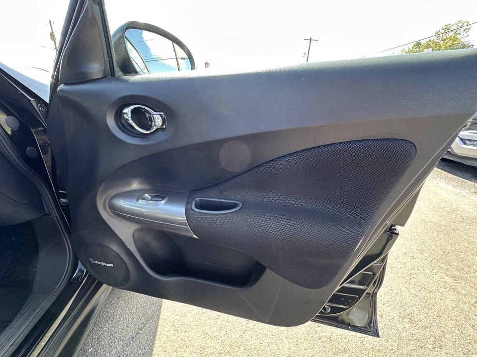 2013 Nissan Juke - Image 12 of 21