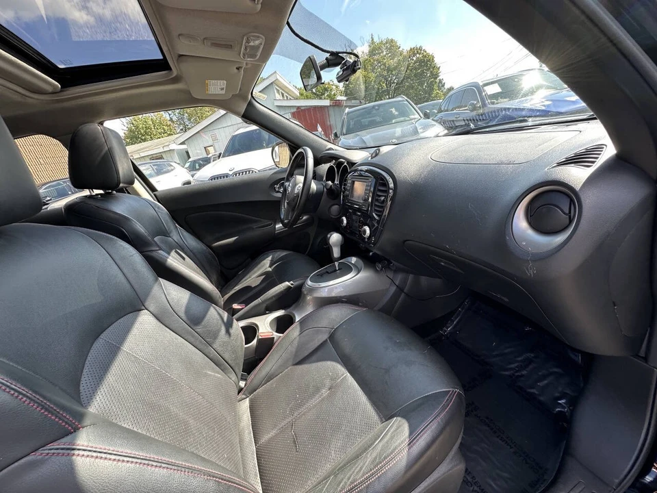 2013 Nissan Juke - Image 11 of 21