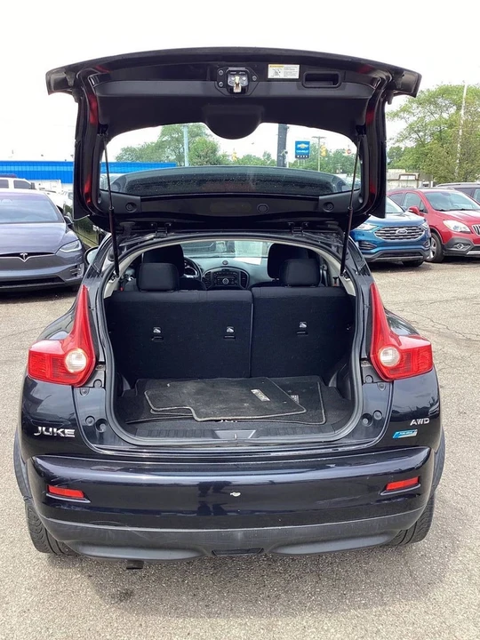 2013 Nissan Juke - Image 16 of 21