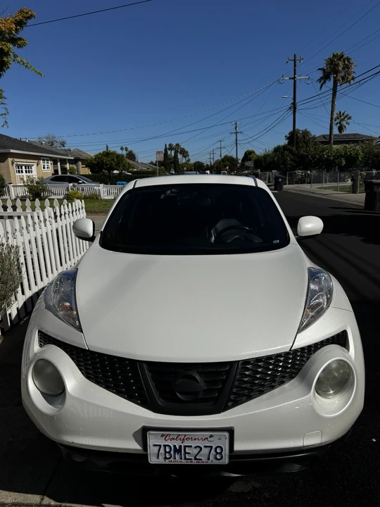2013 Nissan Juke - Image 2 of 14