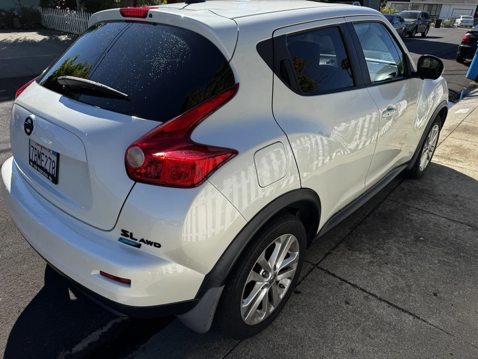 2013 Nissan Juke - Image 7 of 14