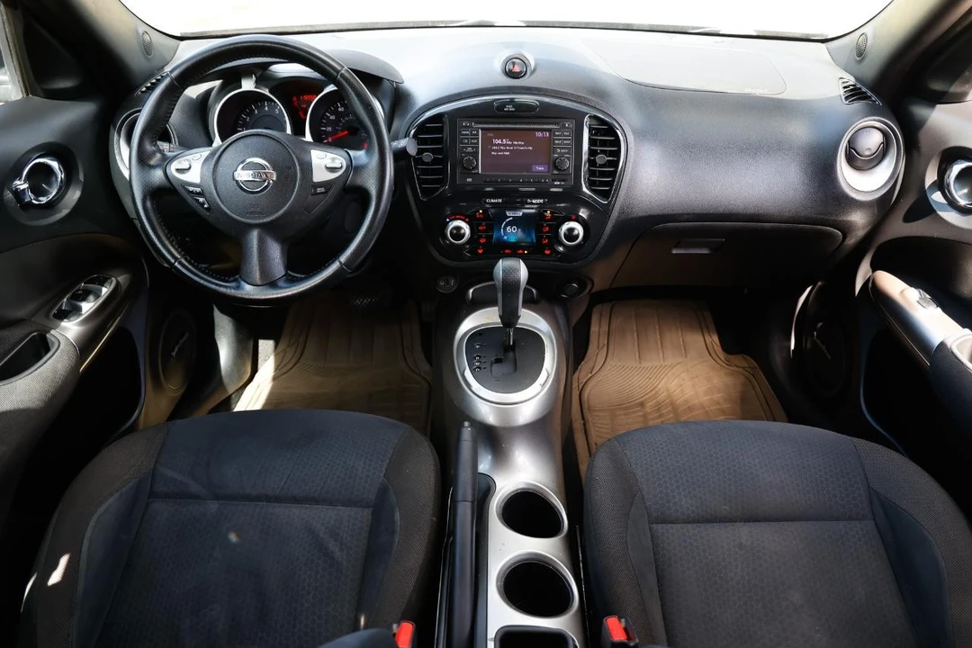 2013 Nissan Juke - Image 2 of 21