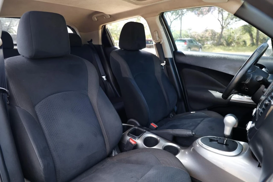 2013 Nissan Juke - Image 16 of 21