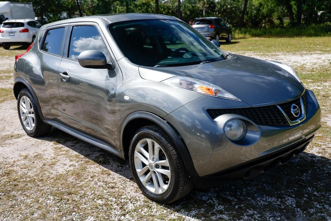 2013 Nissan Juke - Image 15 of 21