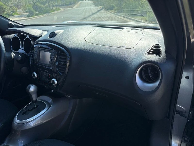 2013 Nissan Juke - Image 19 of 21