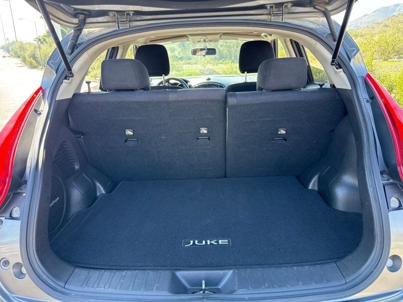 2013 Nissan Juke - Image 13 of 21