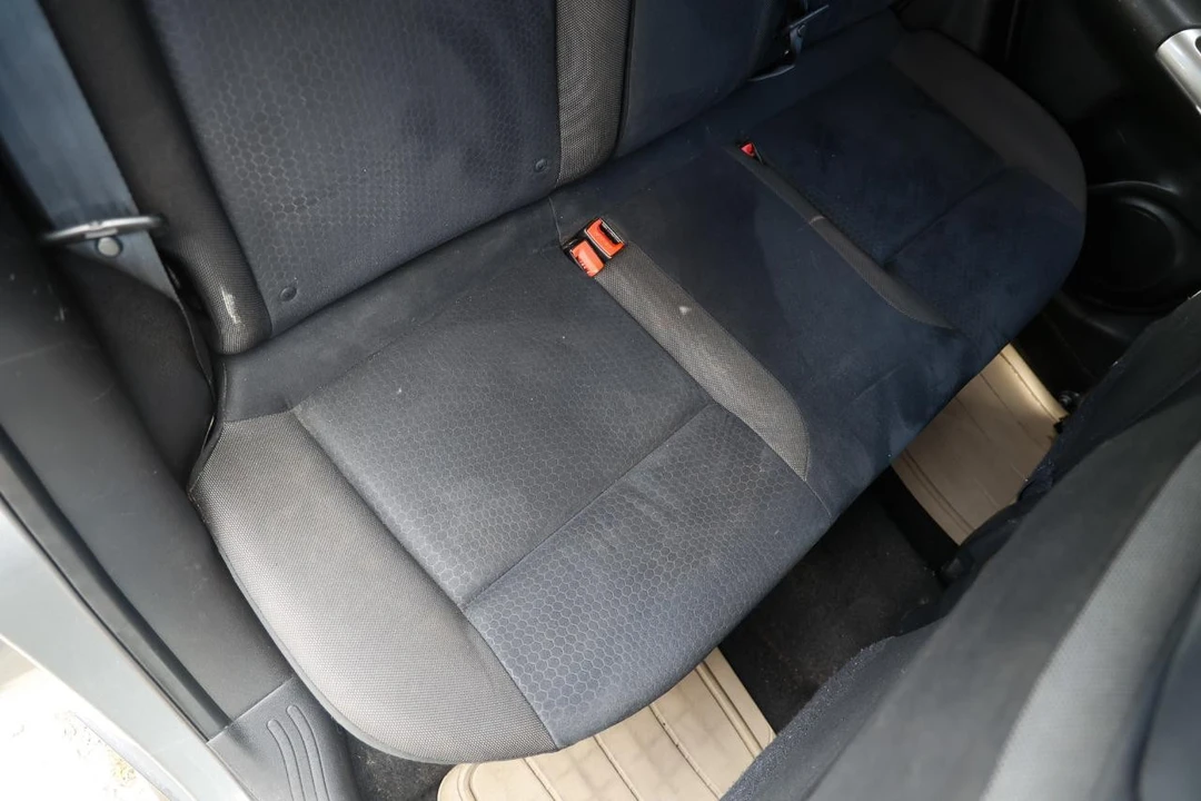 2013 Nissan Juke - Image 12 of 31