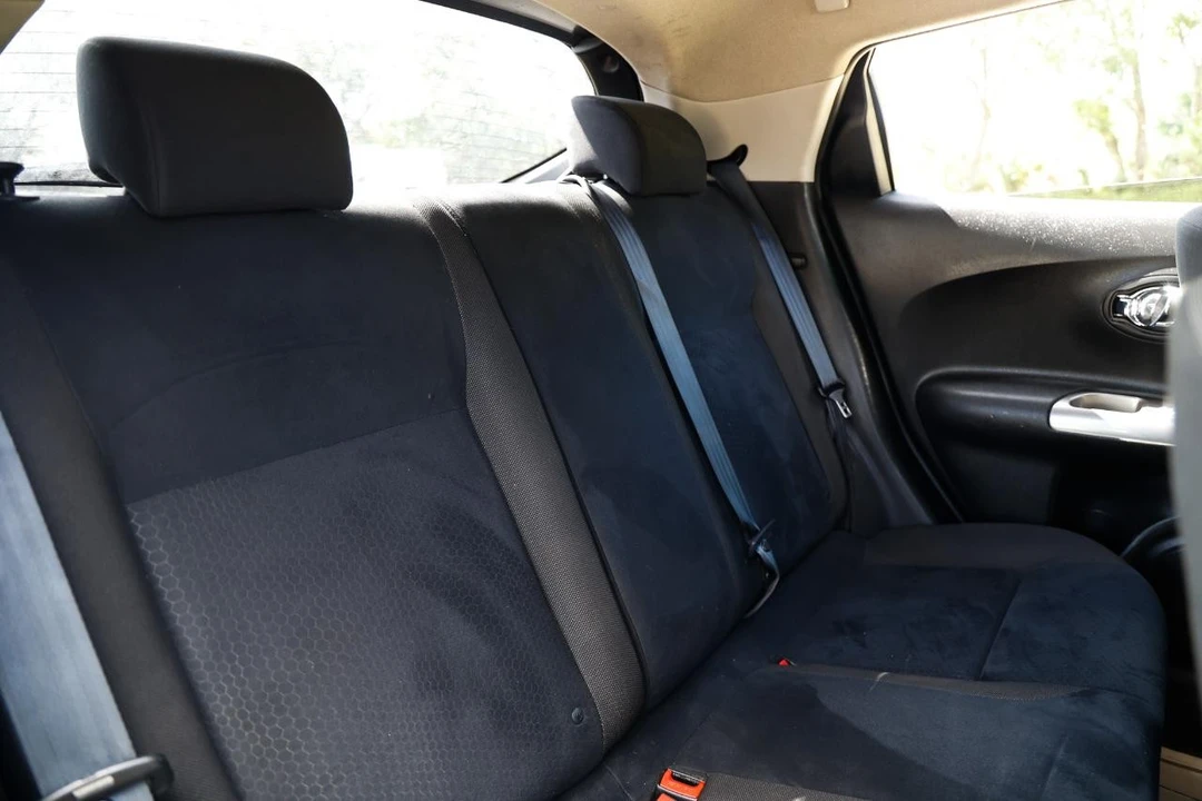 2013 Nissan Juke - Image 14 of 31