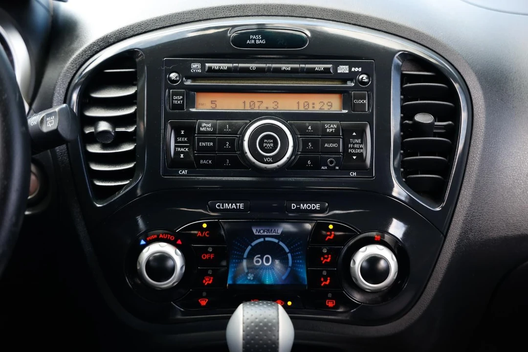 2013 Nissan Juke - Image 22 of 31