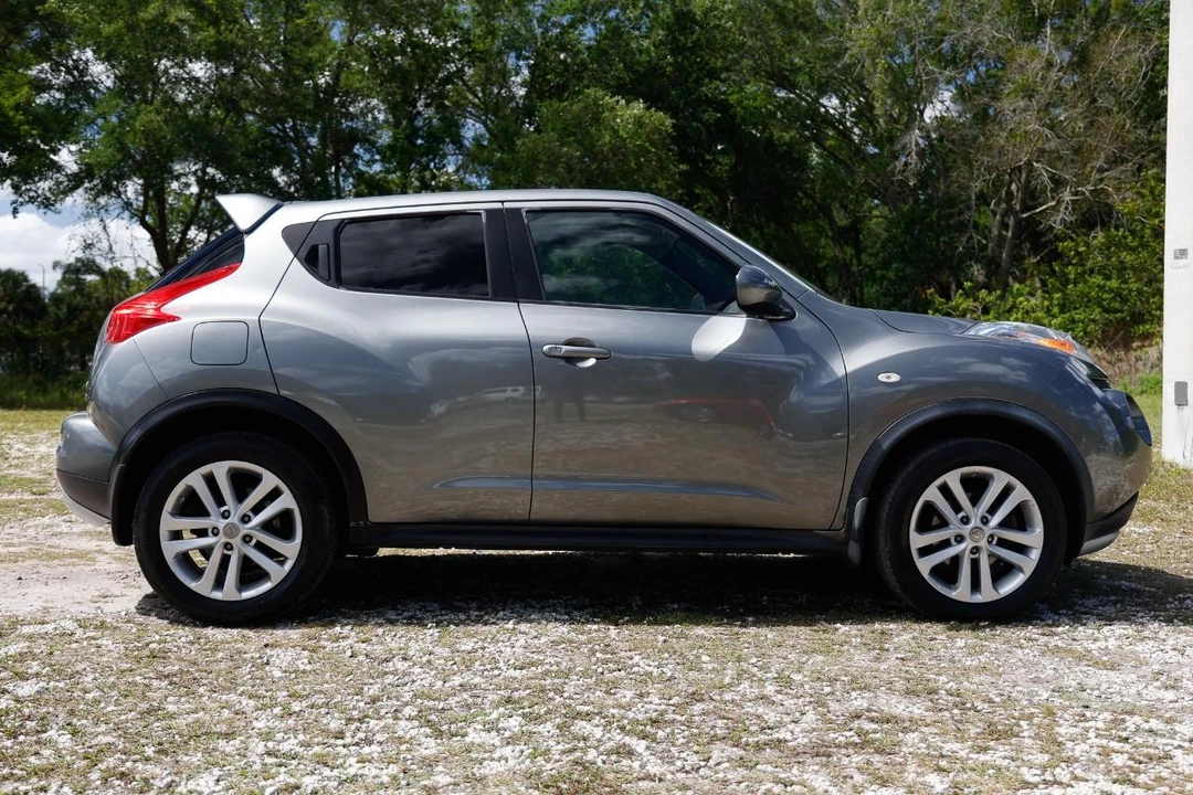 2013 Nissan Juke - Image 13 of 31