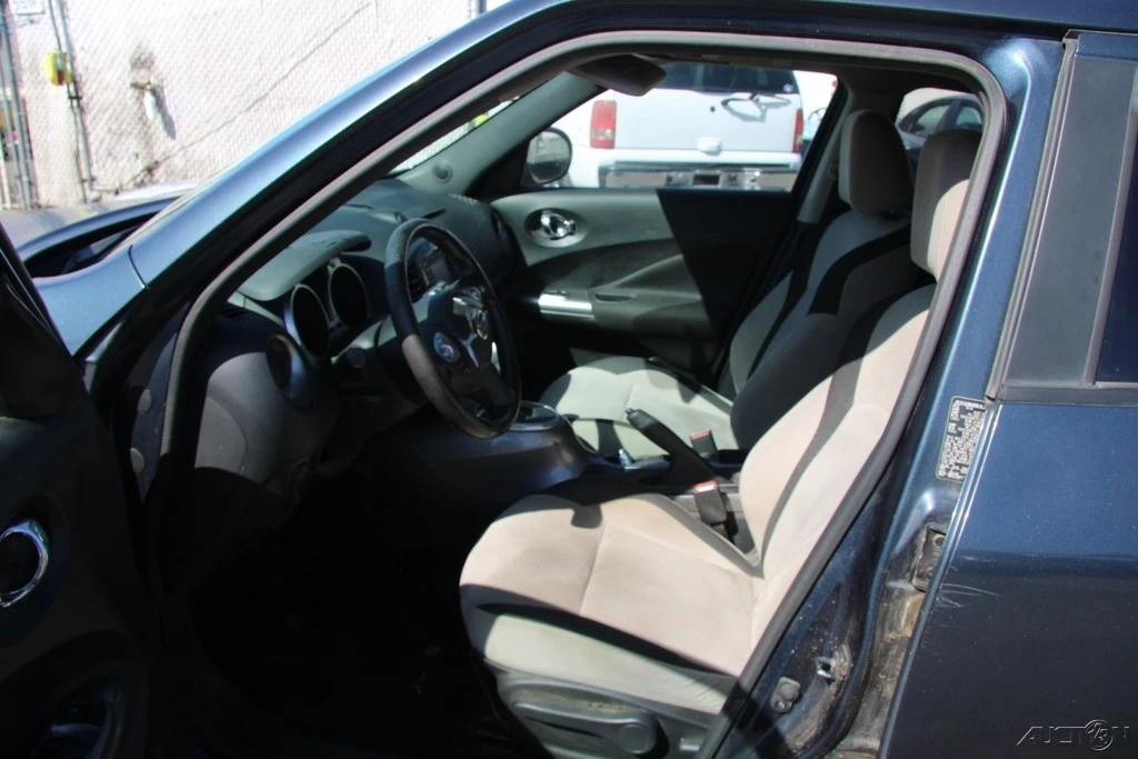 2013 Nissan Juke - Image 11 of 21