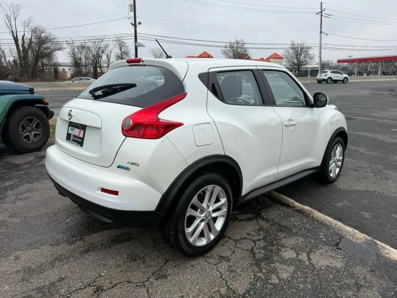 2013 Nissan Juke - Image 8 of 12