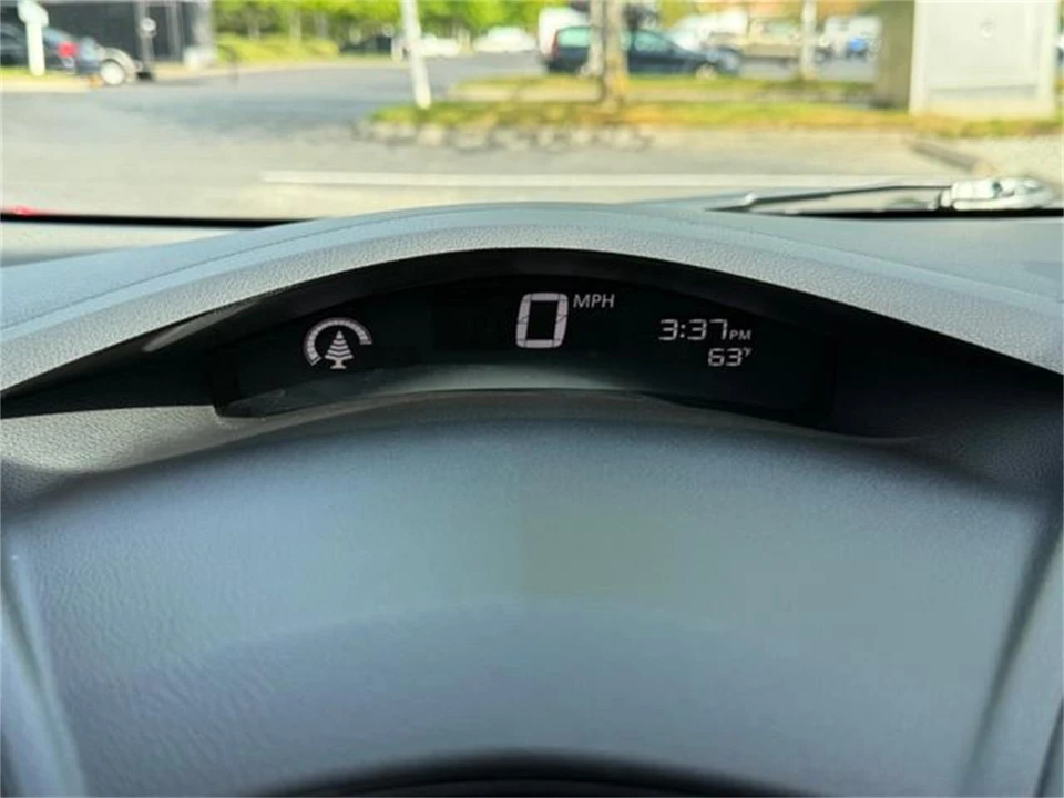 2013 Nissan Leaf - Image 29 of 31