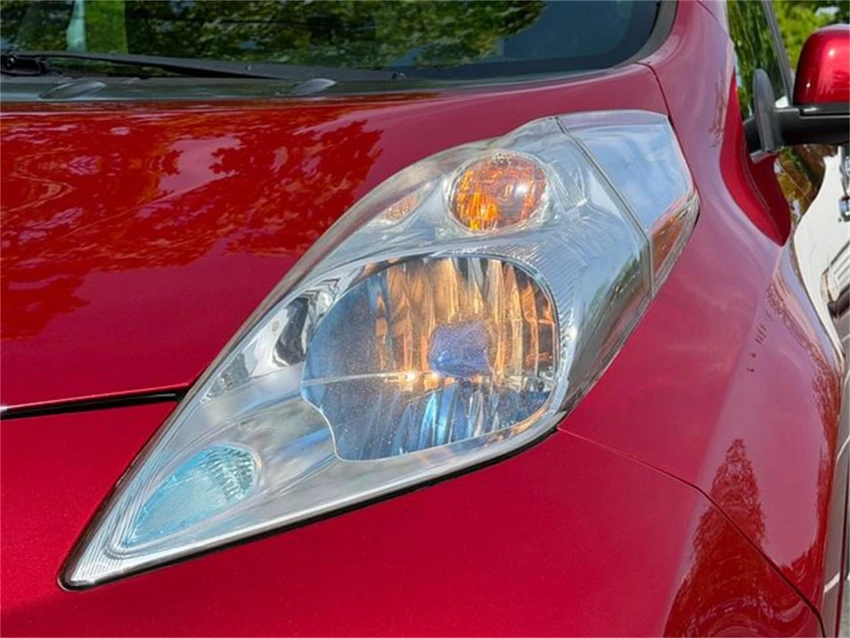 2013 Nissan Leaf - Image 11 of 31