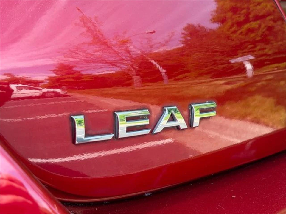 2013 Nissan Leaf - Image 13 of 31
