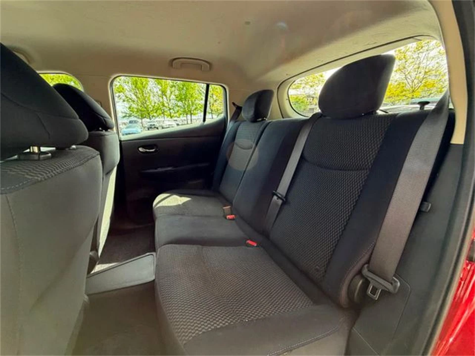 2013 Nissan Leaf - Image 21 of 31