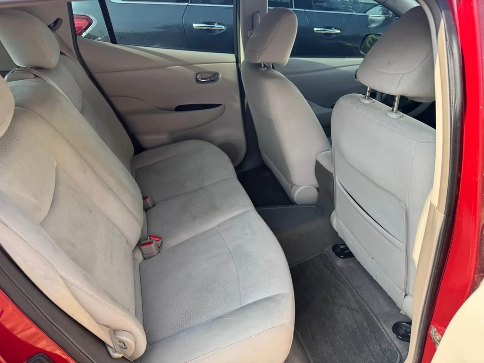 2013 Nissan Leaf - Image 10 of 13