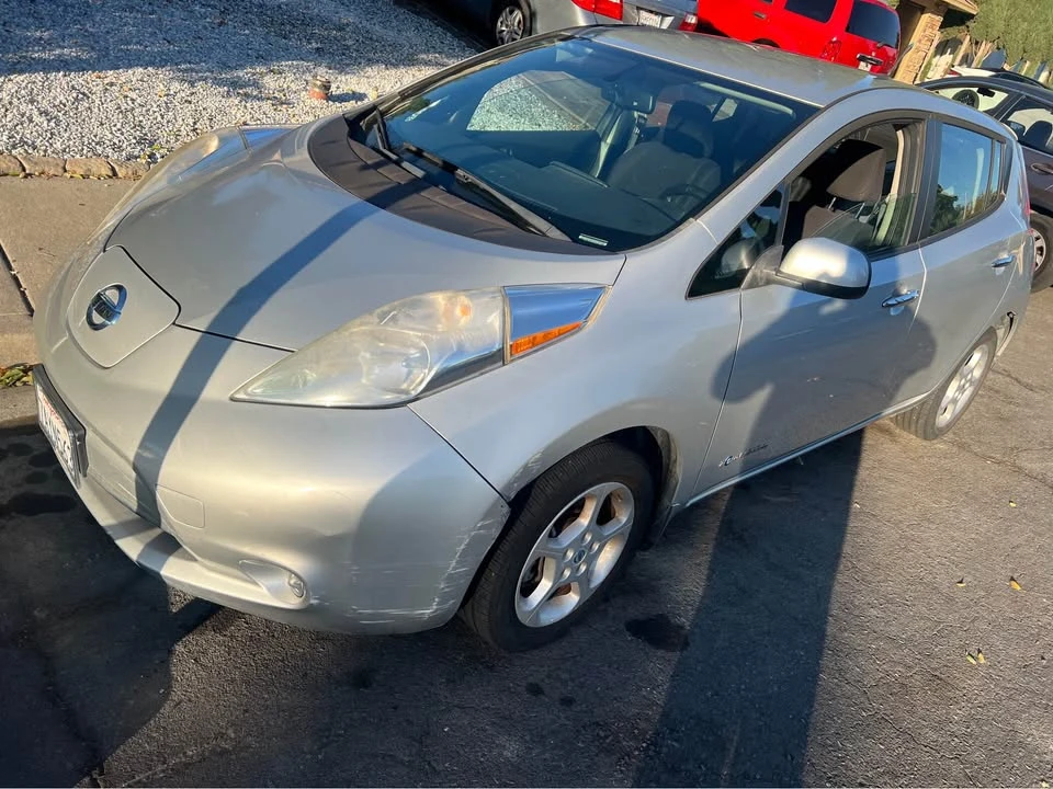 2013 Nissan Leaf - Image 2 of 10