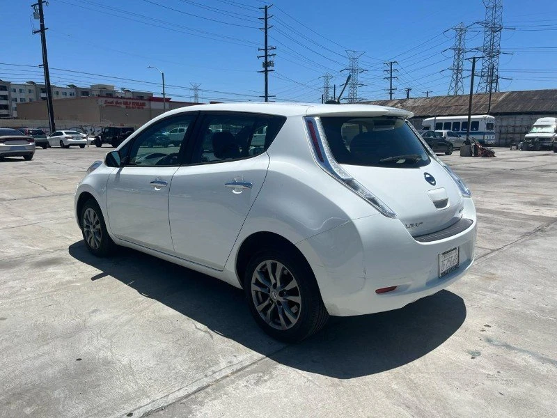 2013 Nissan Leaf - Image 8 of 13