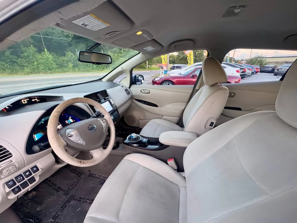 2013 Nissan Leaf - Image 8 of 18