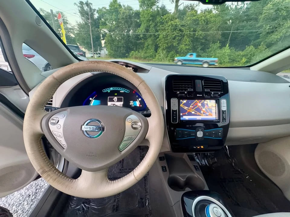 2013 Nissan Leaf - Image 14 of 18