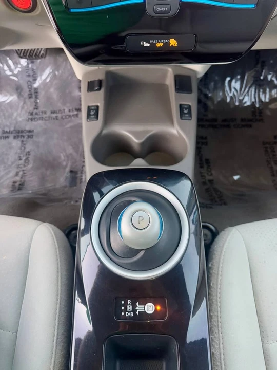 2013 Nissan Leaf - Image 16 of 18
