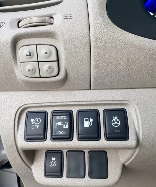 2013 Nissan Leaf - Image 17 of 18