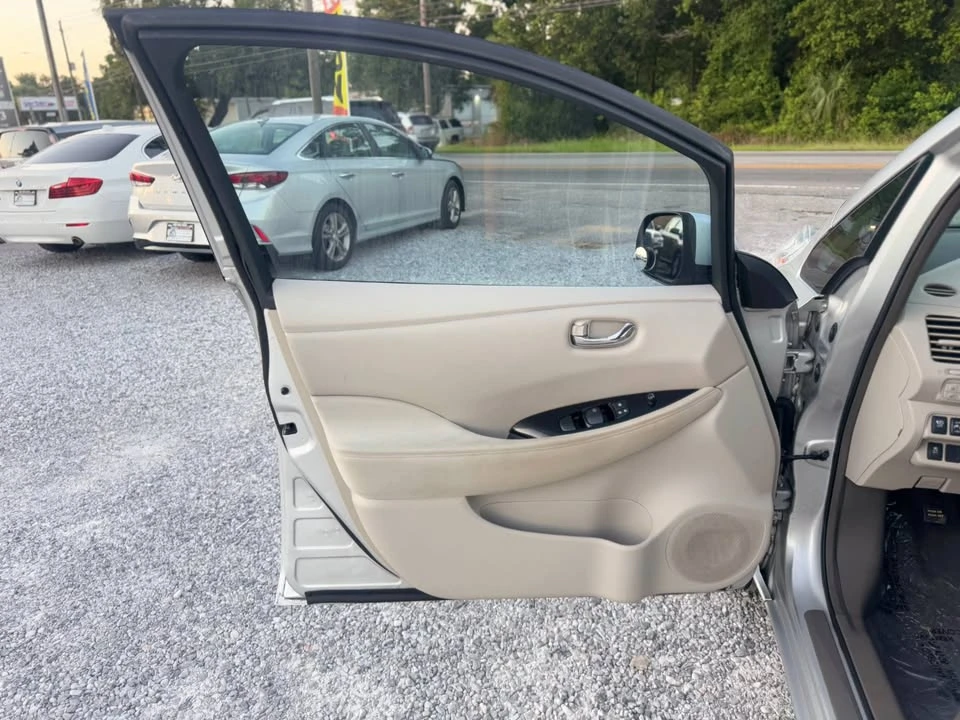 2013 Nissan Leaf - Image 7 of 18
