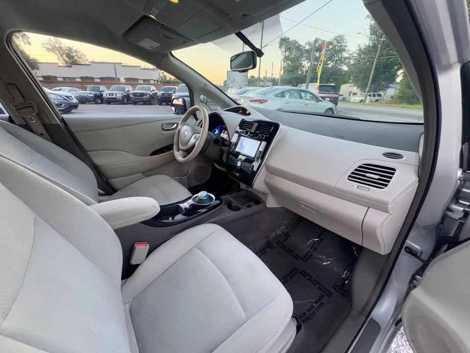 2013 Nissan Leaf - Image 12 of 18