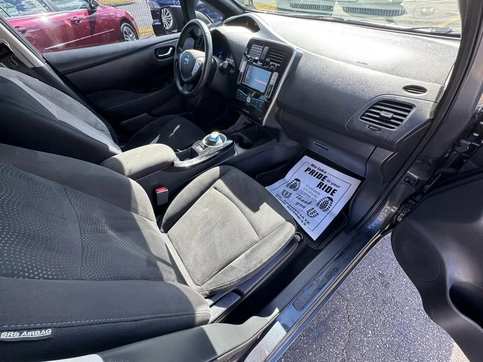 2013 Nissan Leaf - Image 10 of 20