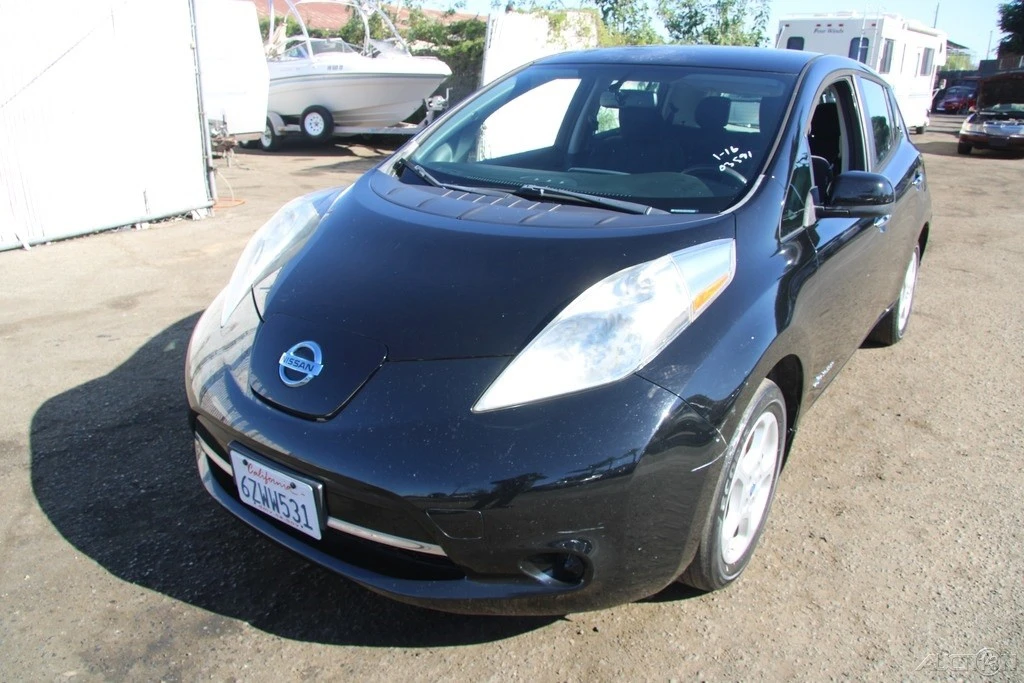 2013 Nissan Leaf - Image 2 of 21