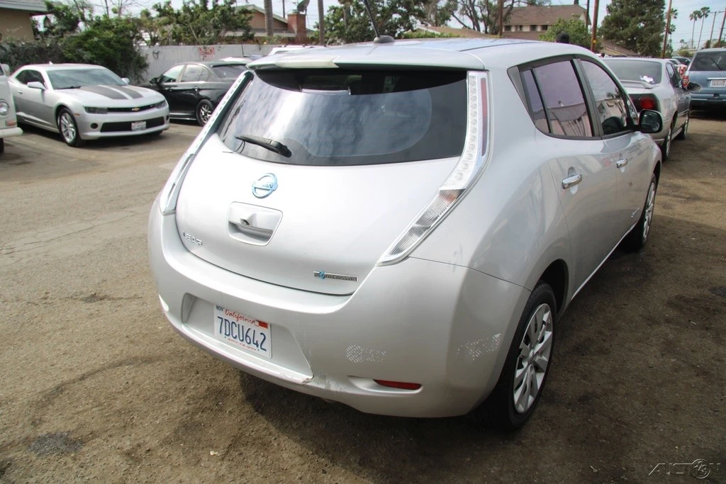 2013 Nissan Leaf - Image 6 of 21