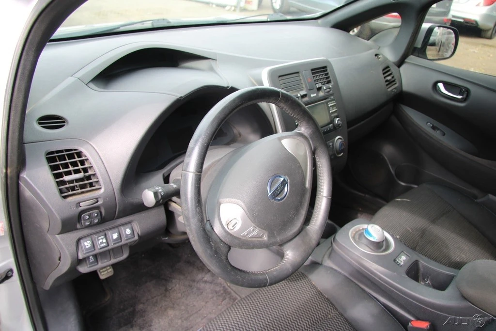 2013 Nissan Leaf - Image 13 of 21