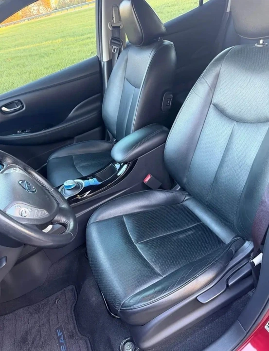2013 Nissan Leaf - Image 8 of 9