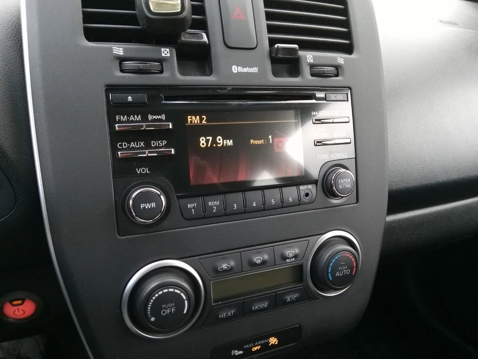 2013 Nissan Leaf - Image 8 of 19